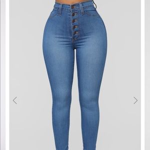 Fashion Nova: Classic Button Up Skinny Jeans NWOT